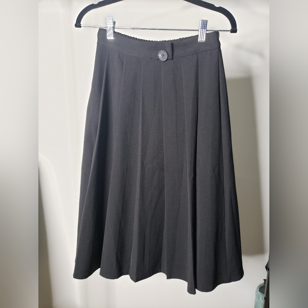 HUA Er Zi | Black A-Line Skirt